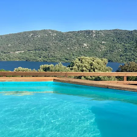 Hotel Liscia Country Relais Luras