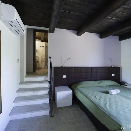 Liscia Country Relais Hotel 4*