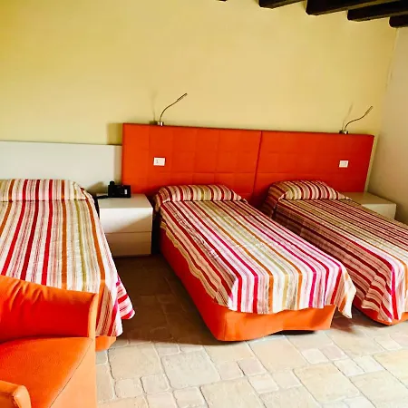 Hotel Liscia Country Relais Luras