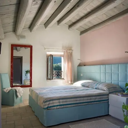Liscia Country Relais Hotel Luras