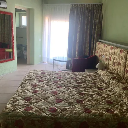 Liscia Country Relais Luras