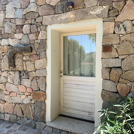 Liscia Country Relais Hotel 4*